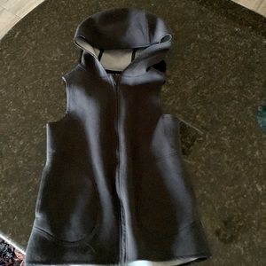Lululemon vest